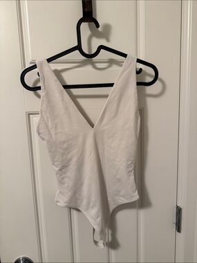 Babaton White Deep V Sleeveless Bodysuit